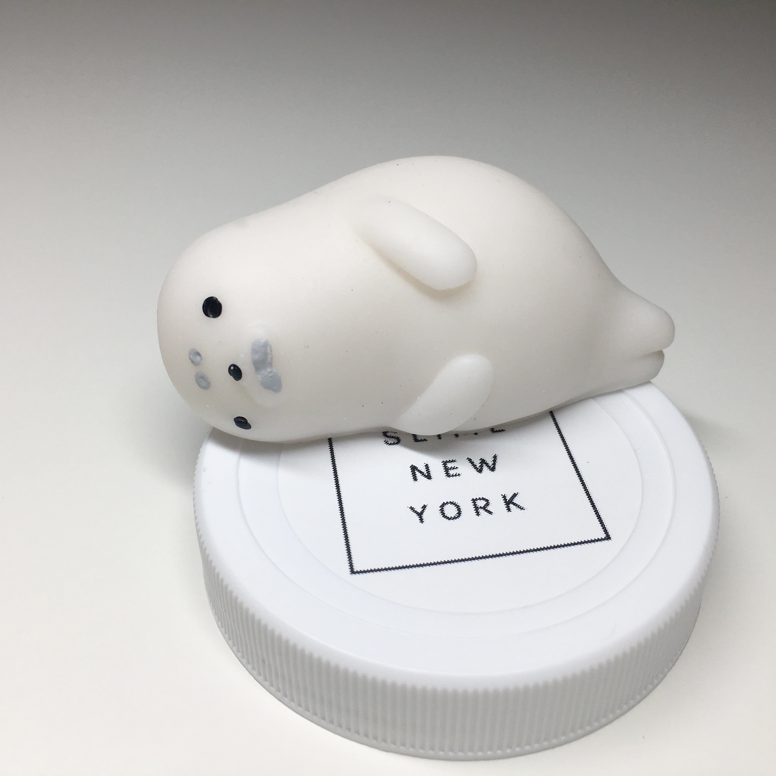 Lazy White Seal Mochi Squishy